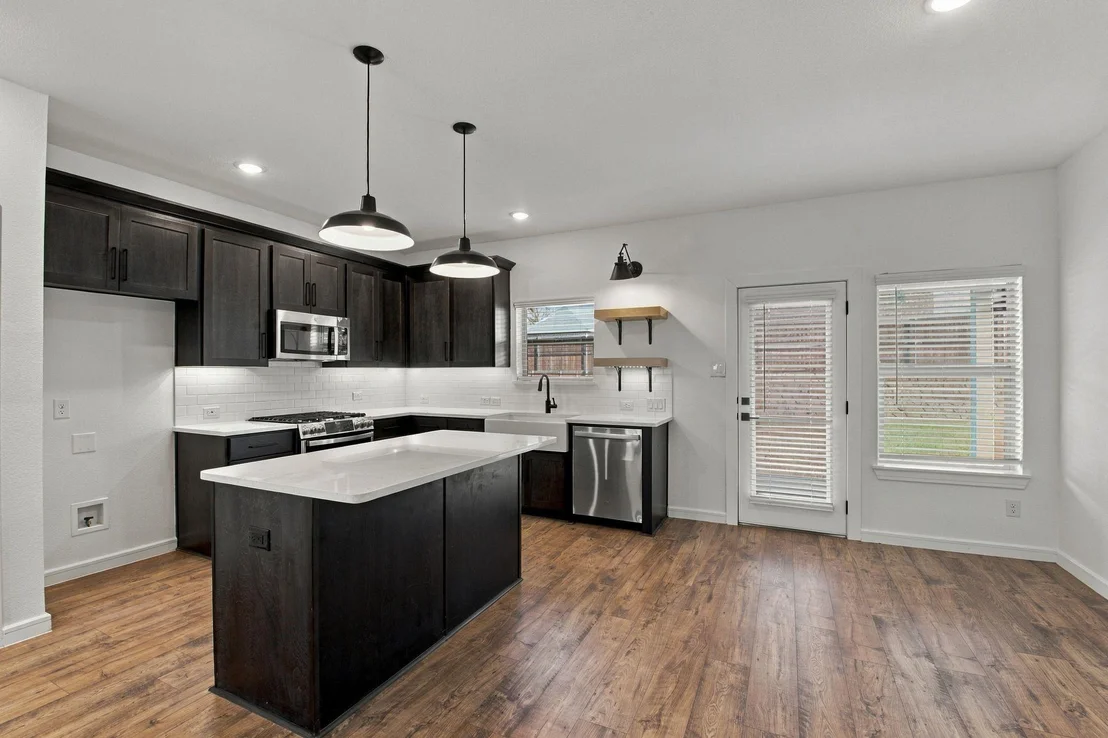 Photo of 604 Brook View Drive