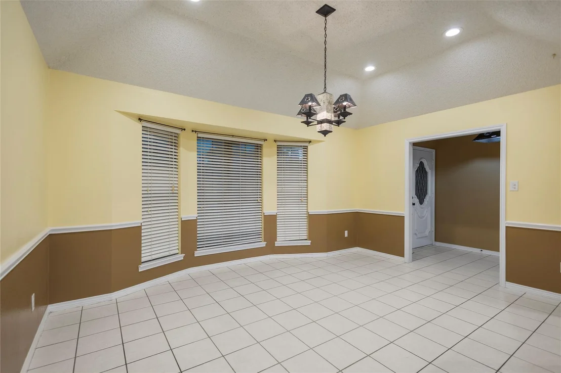 Photo of 121 Crestview Street
