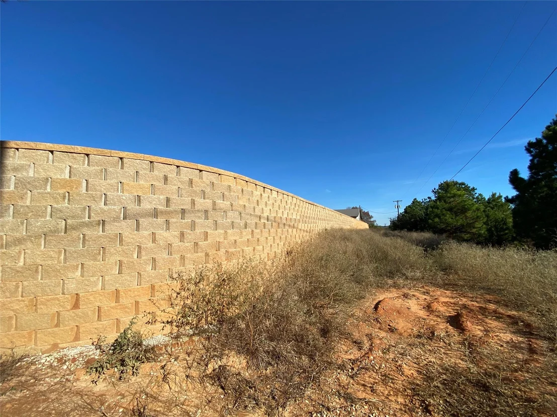 Photo of 2256 Blue Mountain Boulevard
