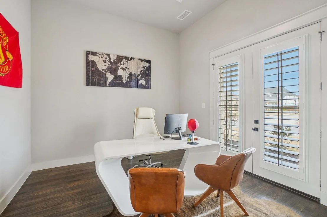 Photo of 4101 Parkview Boulevard