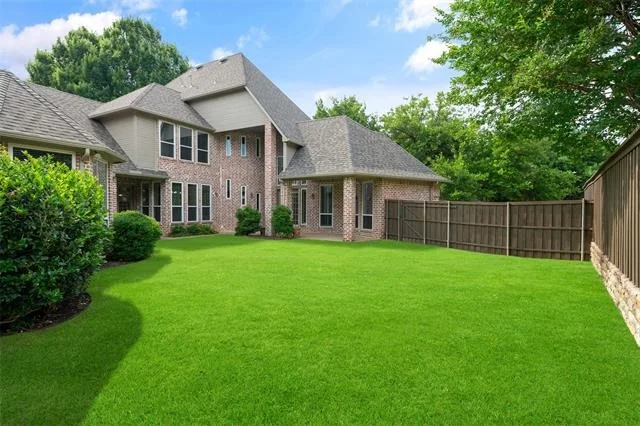 Photo of 906 Glen Rose Drive