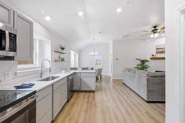 Photo of 809 Mr Haney Drive
