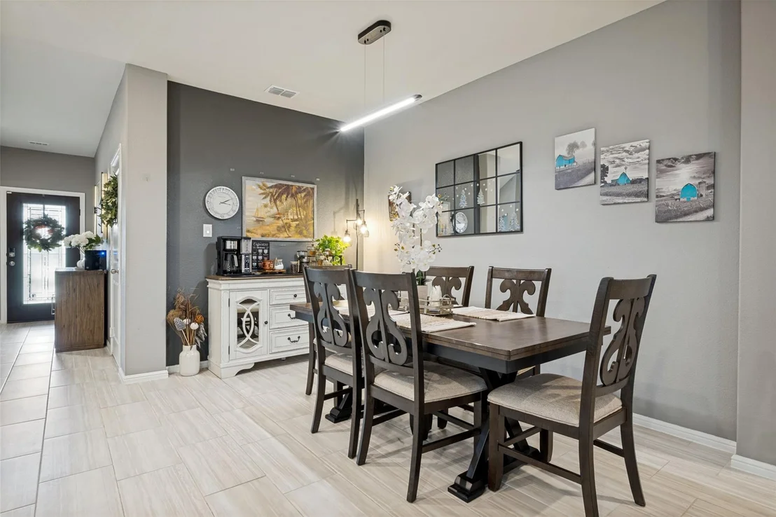 Photo of 5529 Legends Way