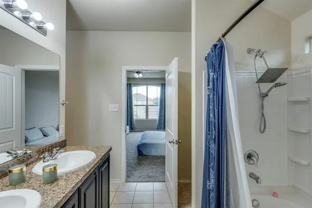 Photo of 616 Cameron Way
