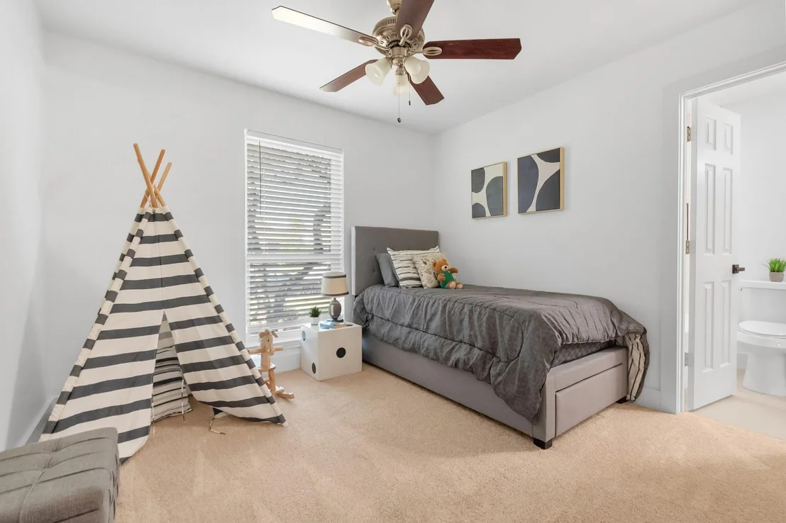 Photo of 3400 Sailmaker Lane