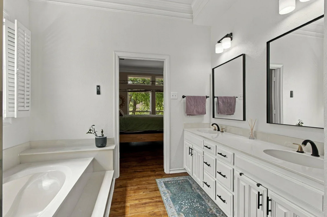 Photo of 2905 Foxcreek Drive