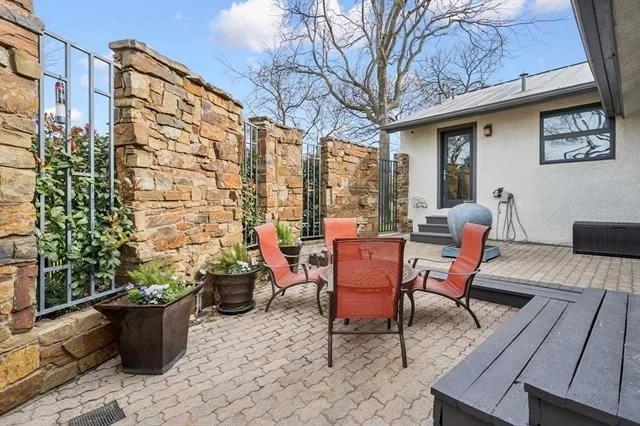 Photo of 1117 Travis Circle S