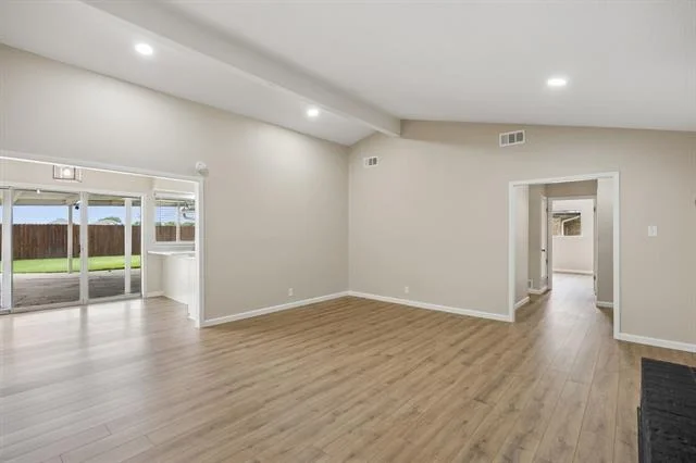 Photo of 417 Oxford Drive
