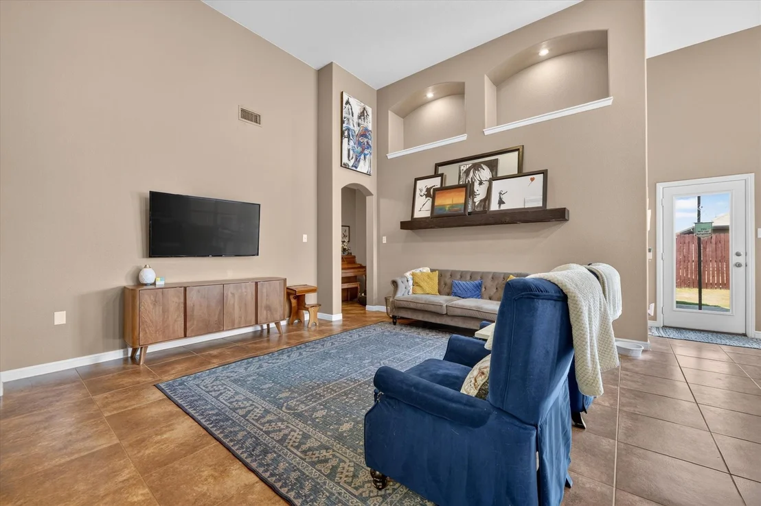 Photo of 424 Foxcraft Drive
