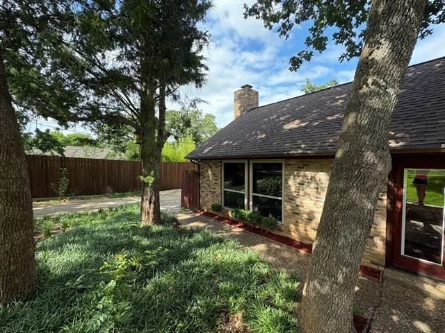 Photo of 1212 Vera Lane