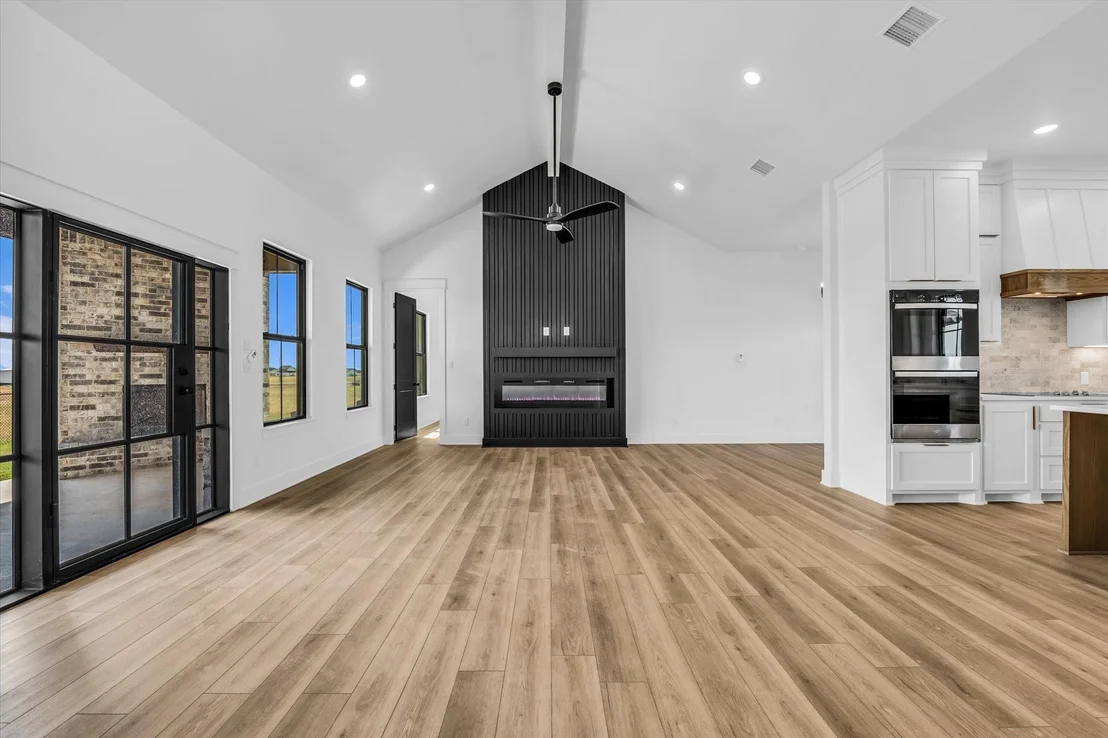 Photo of 611 Willow Moon Ranch