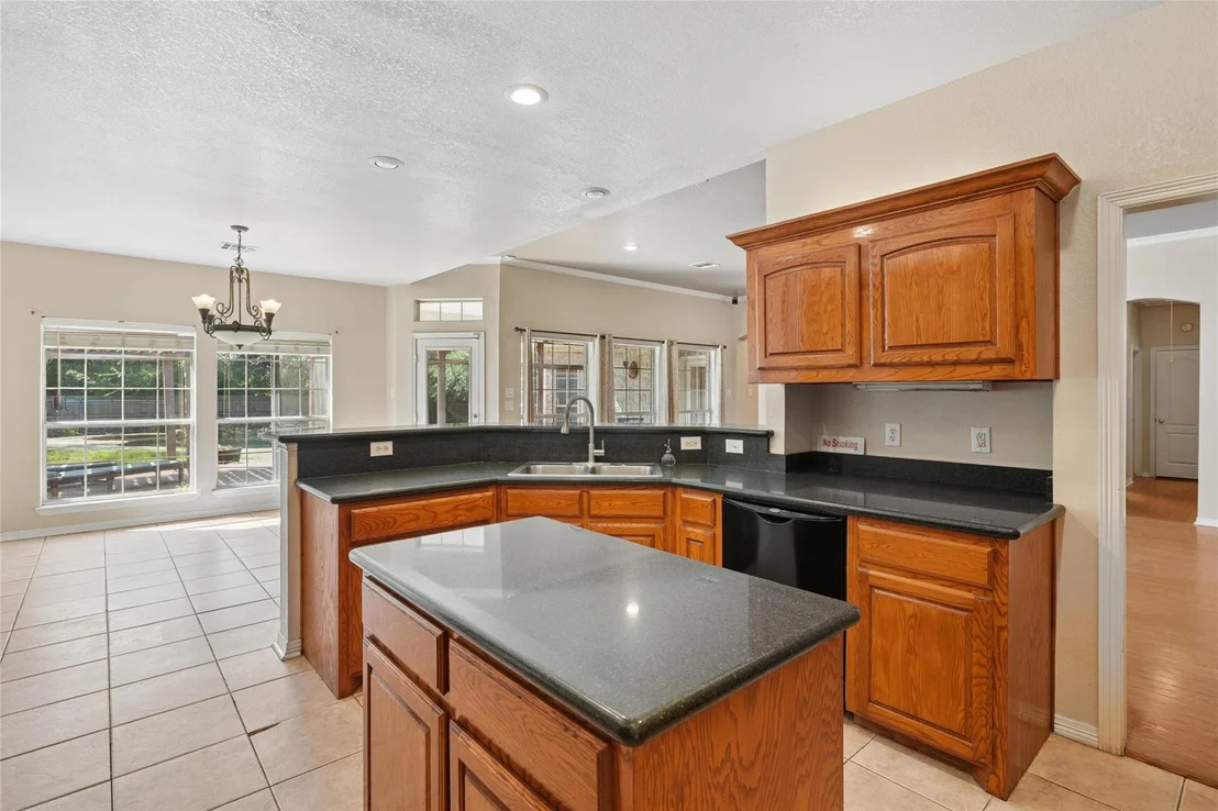 Photo of 43192 Fringewood Drive