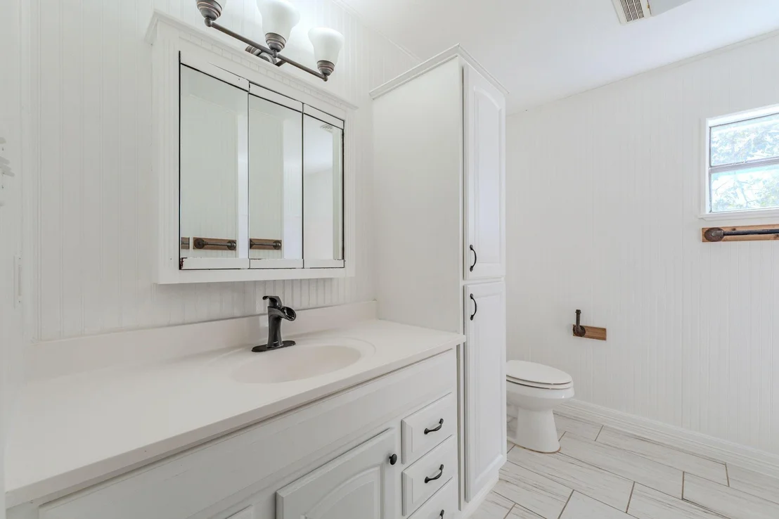 Photo of 688 Private Road 1152