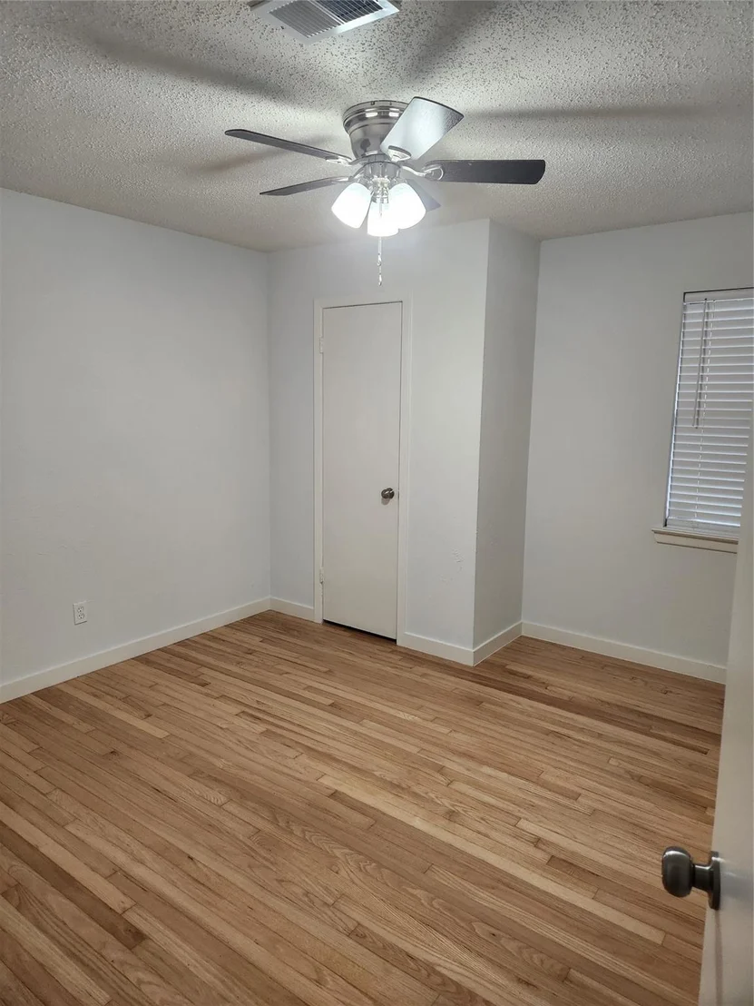 Photo of 1838 Oak Hill Circle
