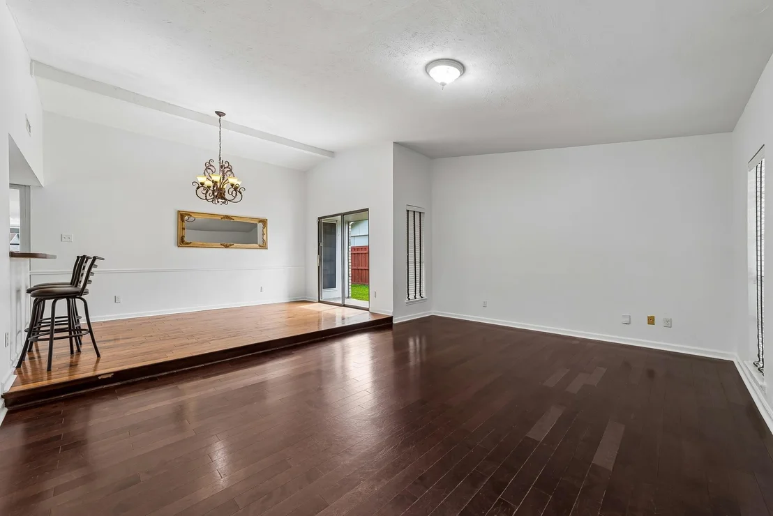 Photo of 10239 Green Ash Road