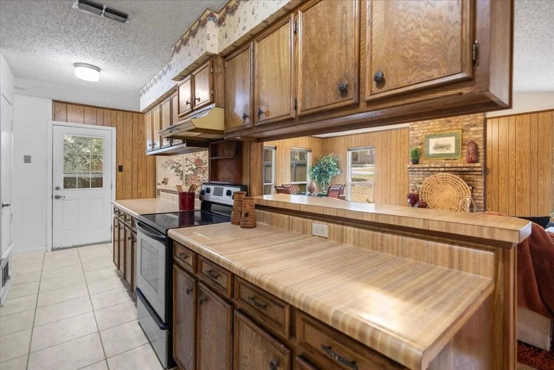 Photo of 207 Grass Knoll Drive