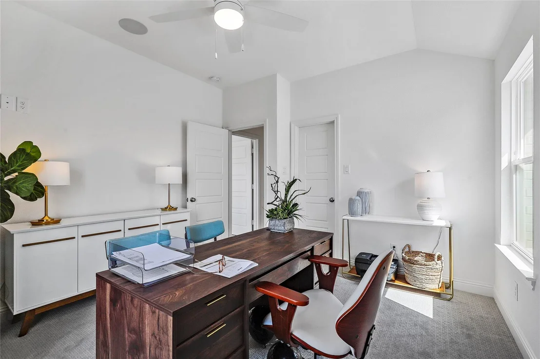 Photo of 406 Sunset Lane