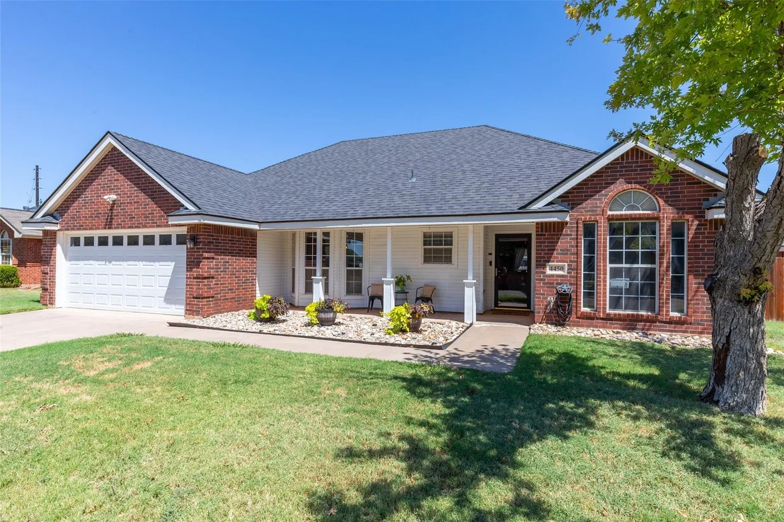 Photo of 4450 Cole Drive