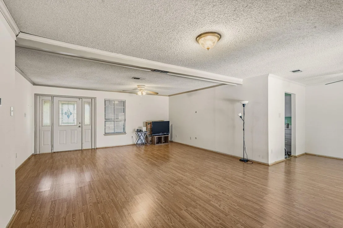 Photo of 419 Buffalo Drive