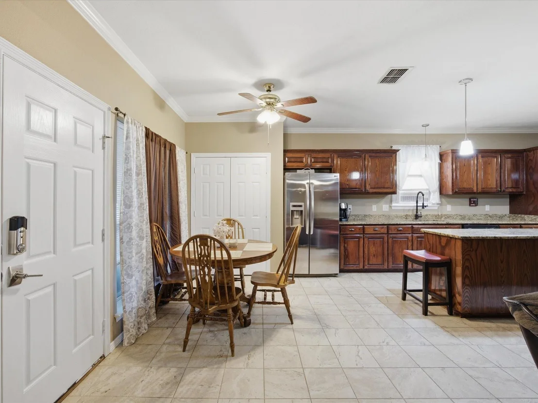 Photo of 5004 Vaquero Drive