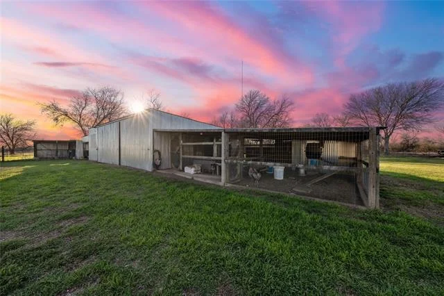 Photo of 2122 Tower Drive