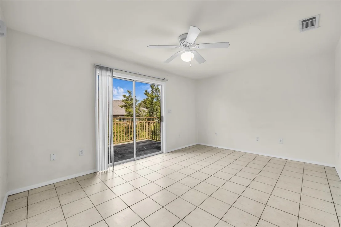Photo of Unit 206 at 1500 Lake Shore Drive