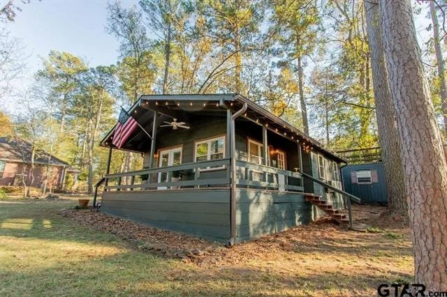 Photo of 212 Canyon Drive