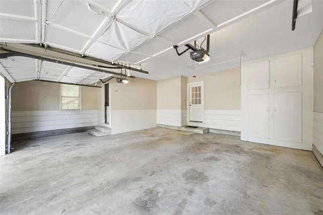 Photo of 4825 Hillcrest Drive