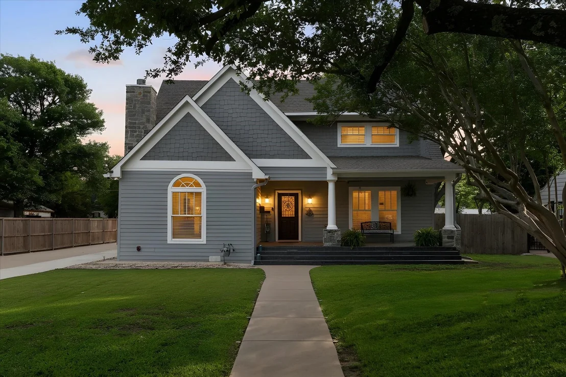Photo of 726 Griffith Avenue