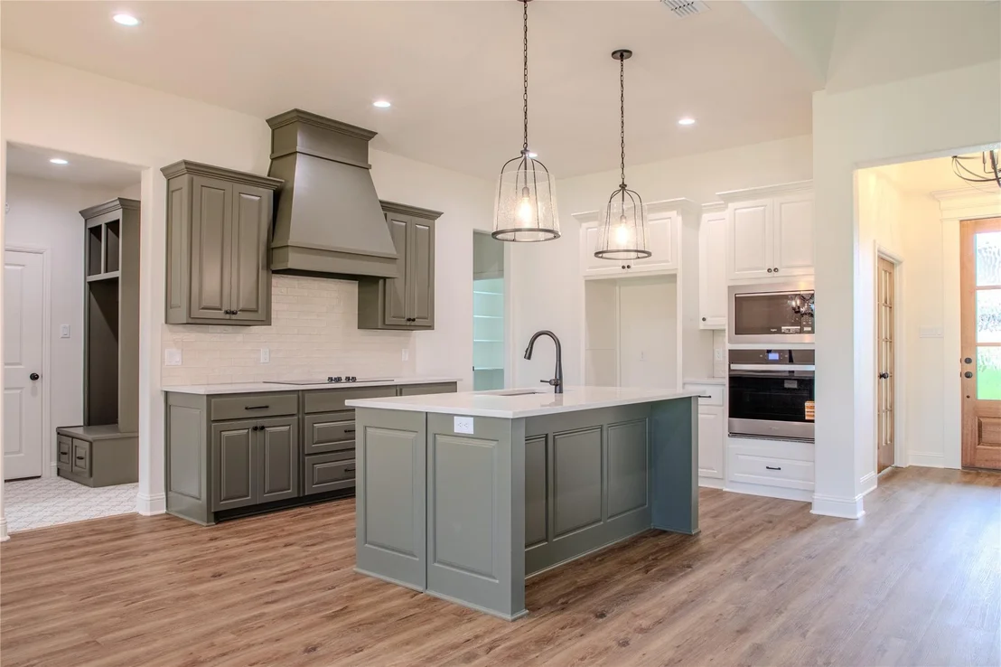 Photo of 204 Sweetgrass Drive
