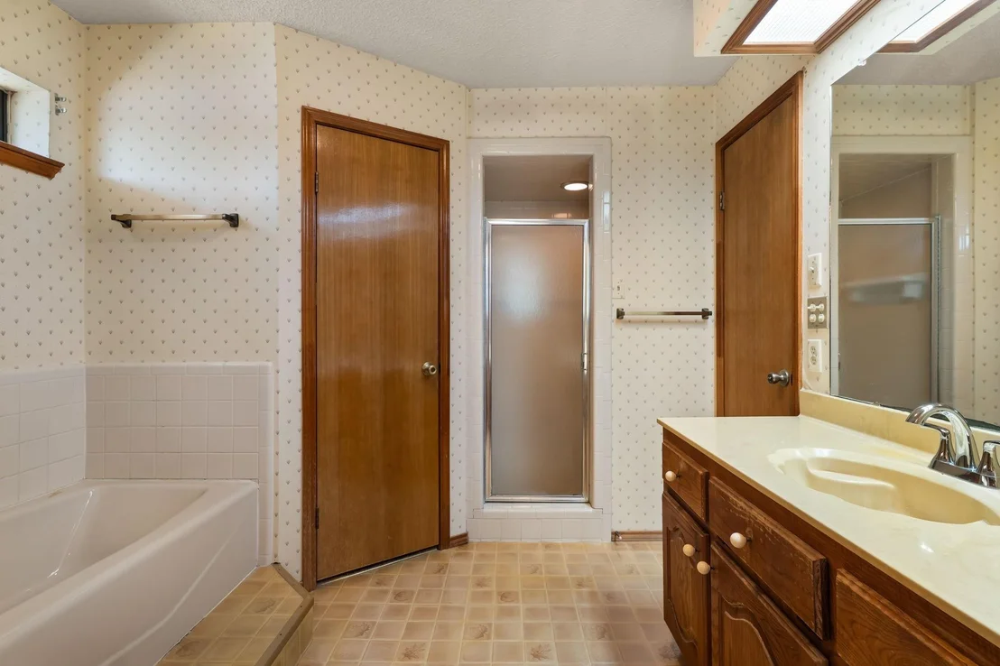Photo of 502 Celeste Drive