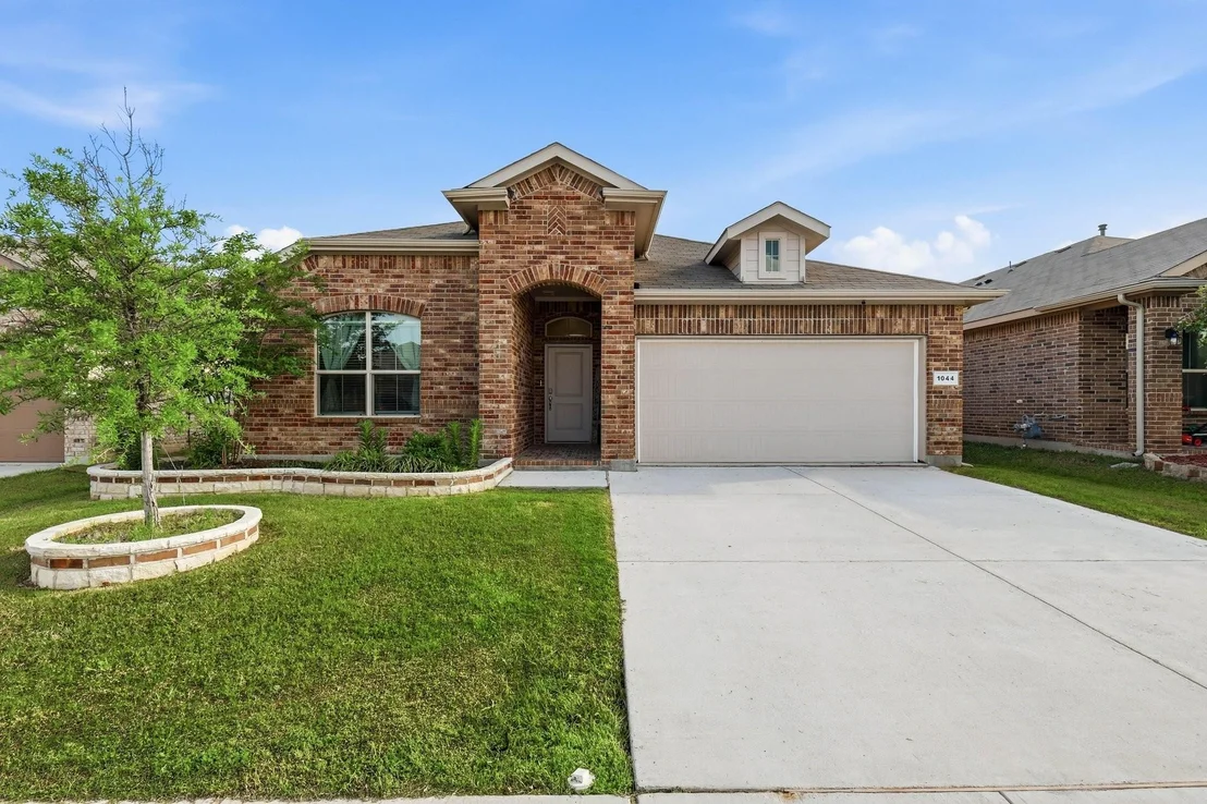 Photo of 1044 Blackhorse Trail