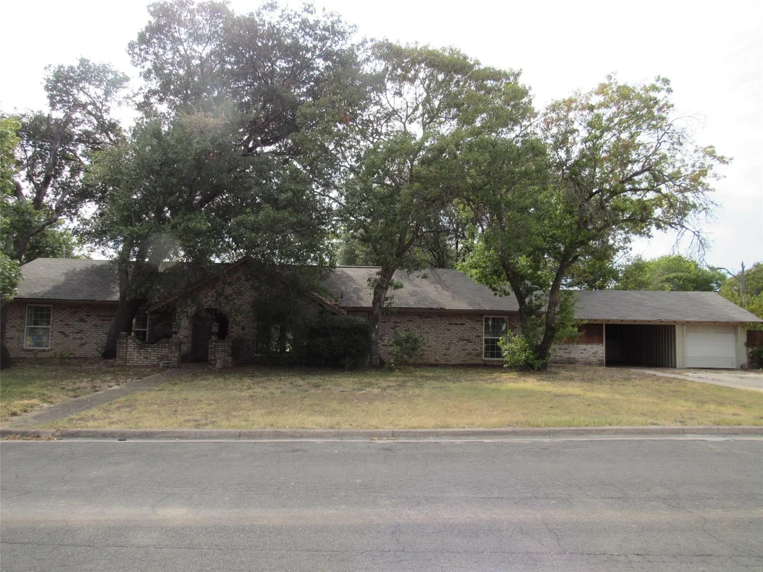 Photo of 208 Opal Street