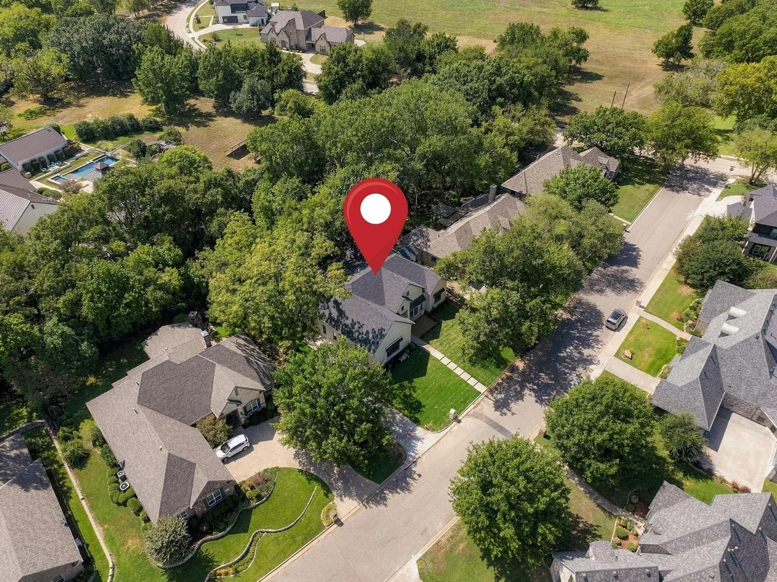 Photo of 2510 Creekbend Circle