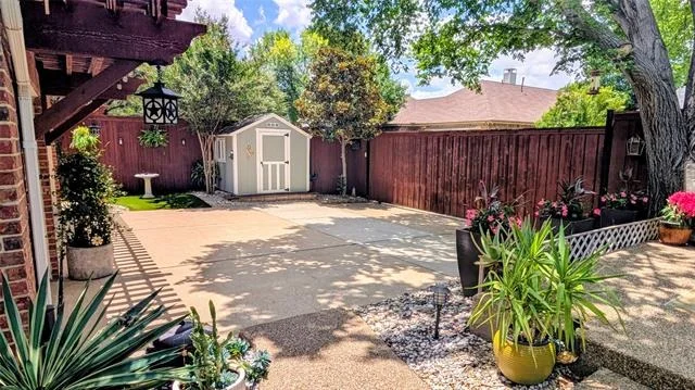 Photo of 405 Wellington Road