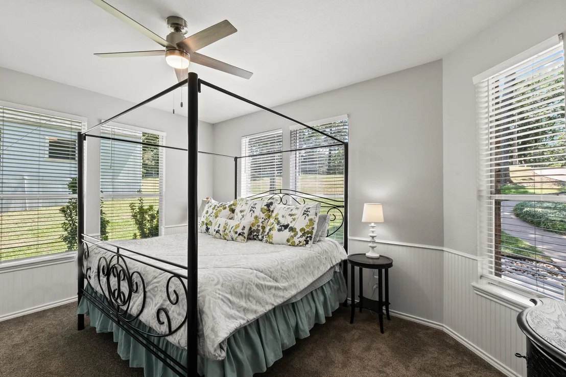 Photo of 5366 Point LaVista