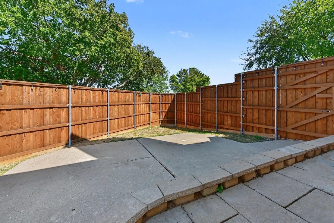Photo of 401 Stonebridge Circle