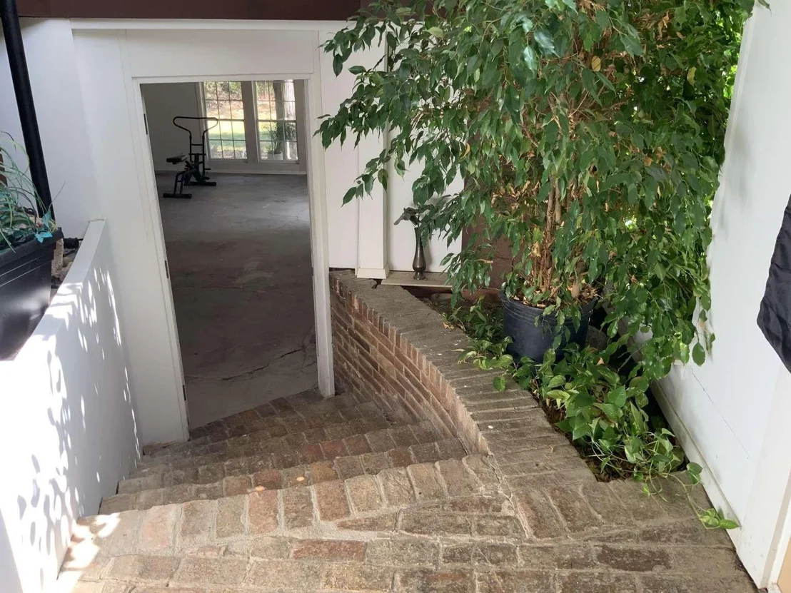 Photo of 2415 Skyline Drive