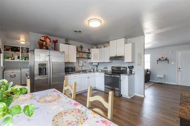 Photo of 3901 Laurel Drive