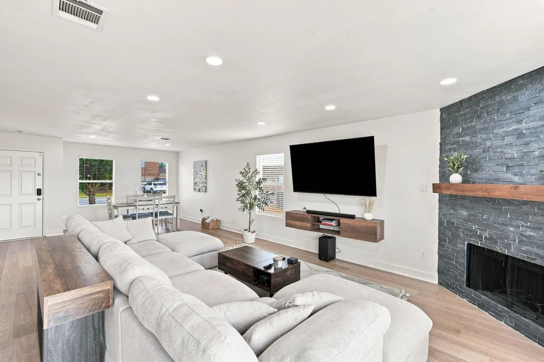 Photo of 202 Cheyenne Drive