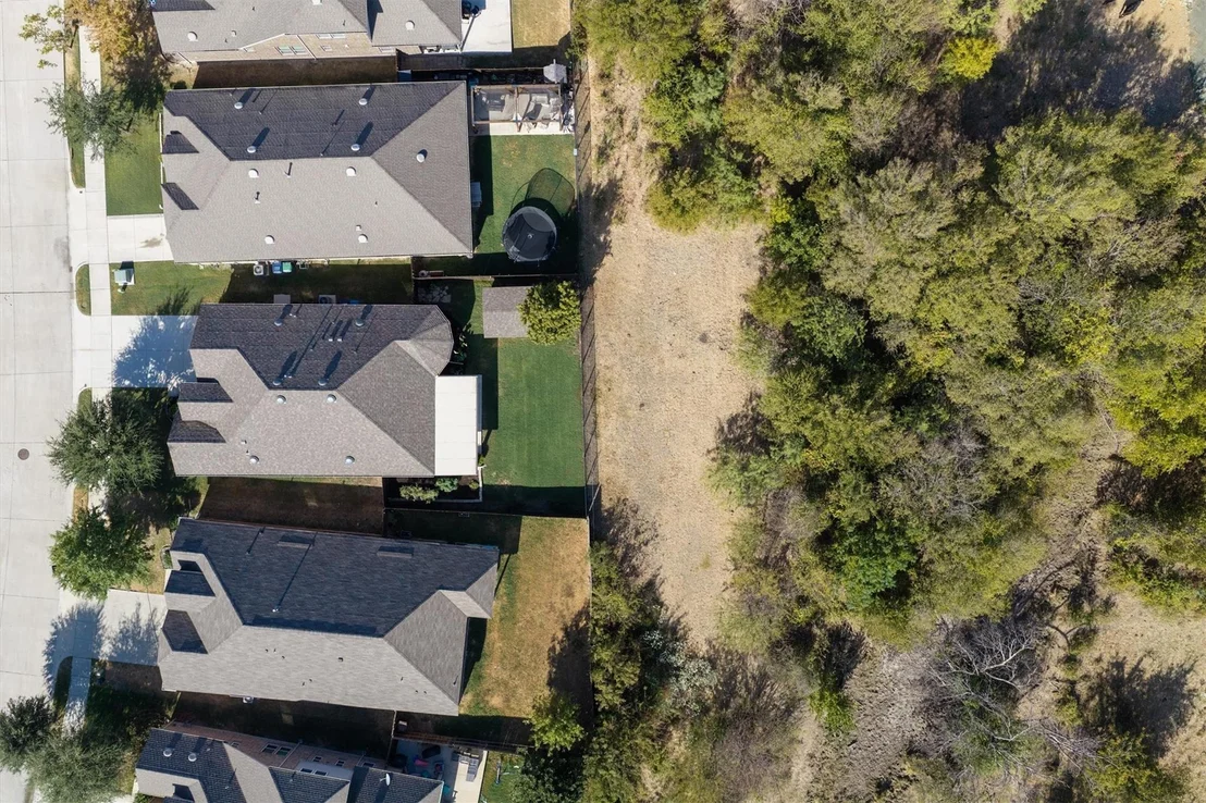 Photo of 6424 Roaring Creek