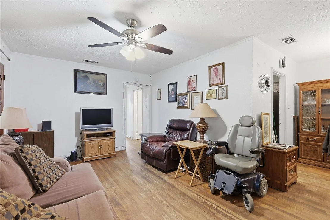 Photo of 6807 Prosper Street