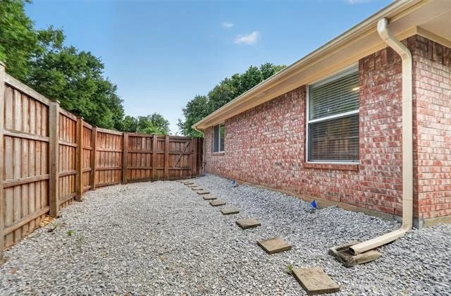 Photo of 6864 Bushnell Drive