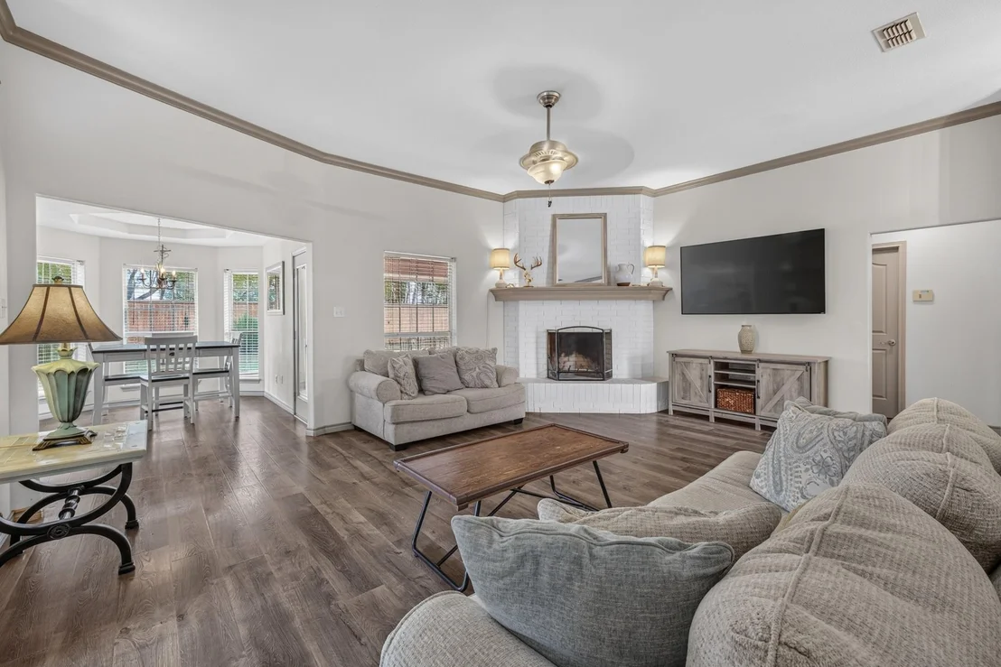 Photo of 5441 Wagon Wheel Avenue