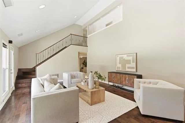 Photo of 237 Woodcrest Drive