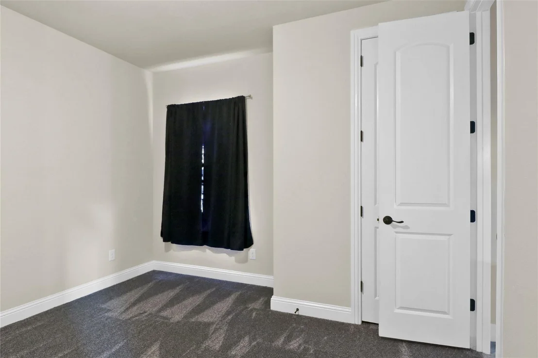 Photo of 8023 Pennington