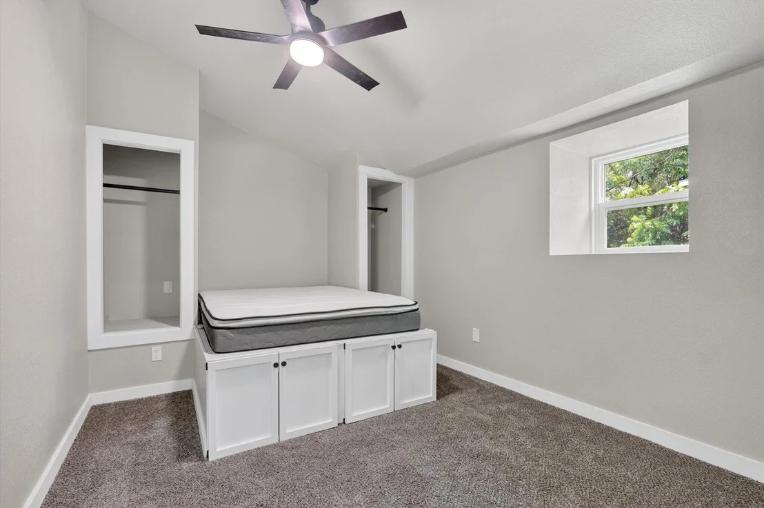 Photo of 4041 Burleson Retta Road