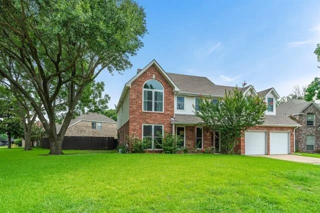 Photo of 2901 Stonepointe Drive