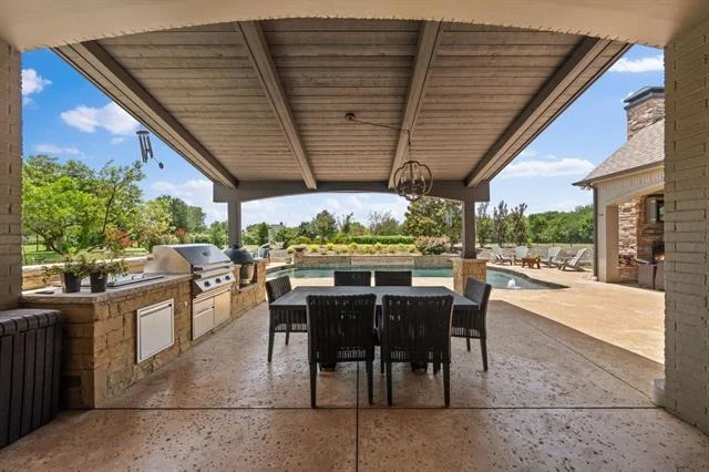 Photo of 1541 Winding Creek Road