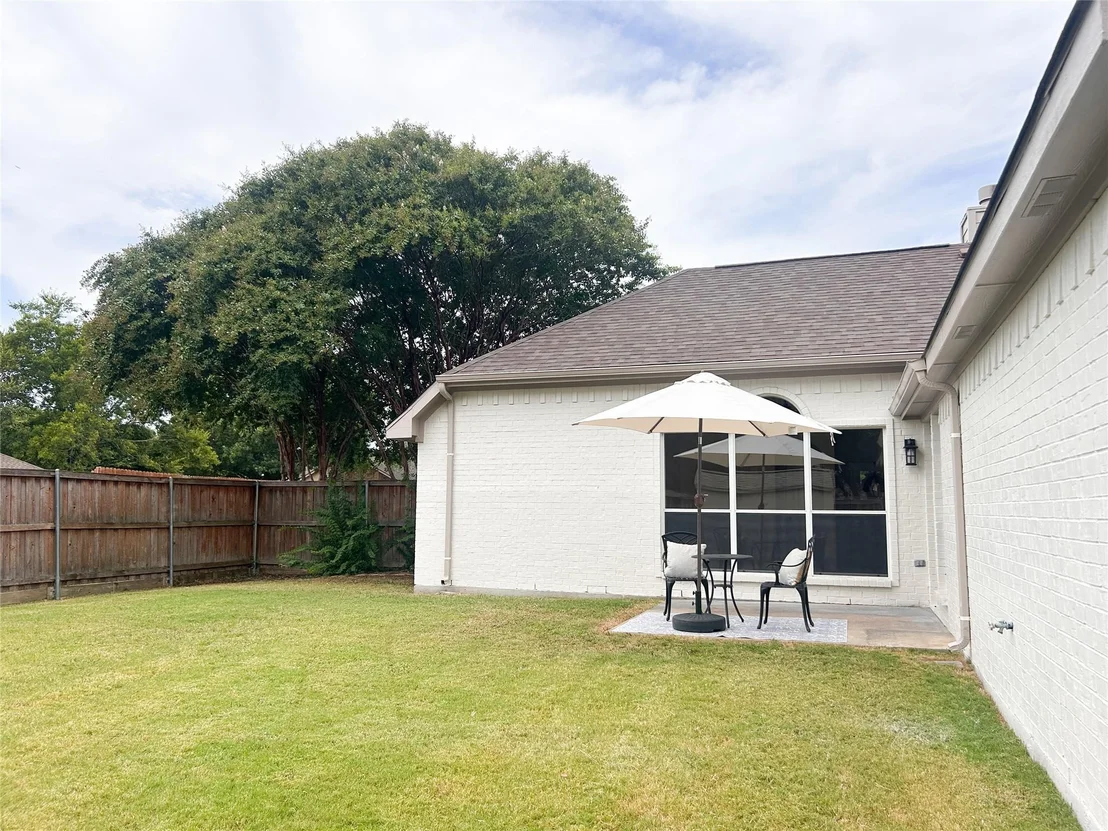 Photo of 6608 Macintosh Drive